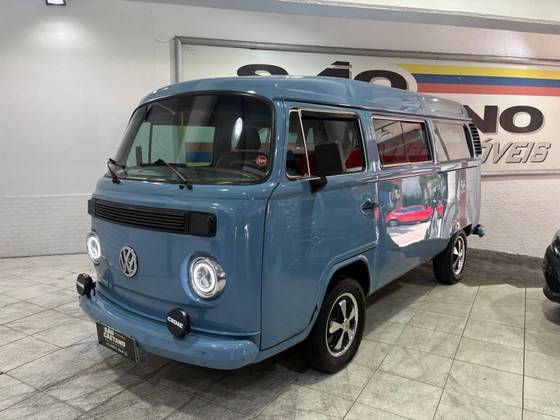 VOLKSWAGEN KOMBI 1.6 MI CARAT 8V GASOLINA 3P MANUAL